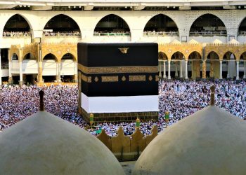 Musim Haji Tahun Ini, Kiswah Ka’bah Baru Dinaikkan Pada Awal Bulan Dzulhijjah
