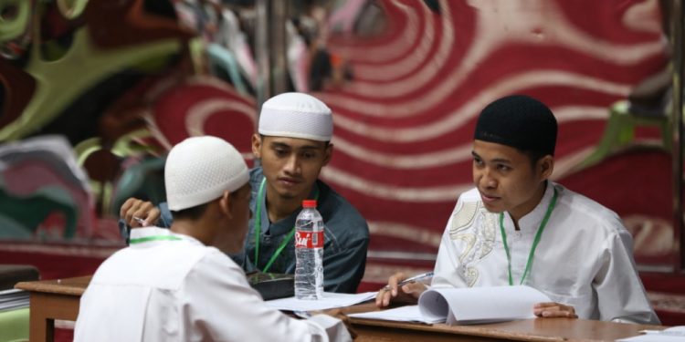 Ilustrasi pengajaran di pesantren. Dok. Rouf/LINES