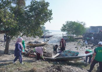 Kerja Bakti Nasional LDII LDII Gotong Royong Kerja Bakti Nasionalisme Kebangsaan Merah Putih Bersih Suci Mengepel Ngepel Solid RakernasLDII2023