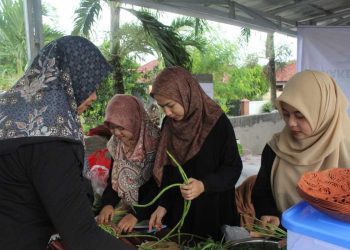 PPG Bangka Kenalkan Bumbu Dapur dan Cara Masak kepada Remaja Putri LDII