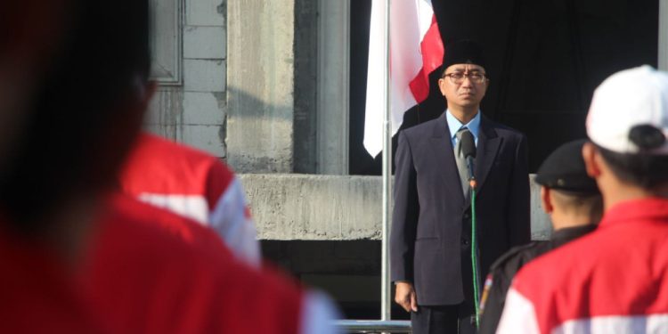 Ponpes Baitul Makmur Gresik Helat Upacara HUT ke-78 RI