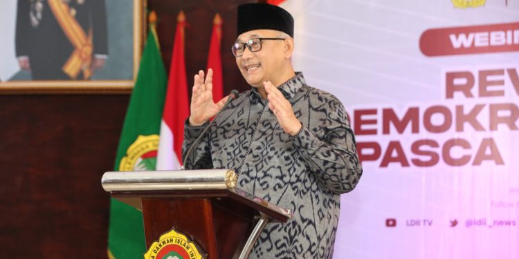 Ketum LDII webinar kebangsaan