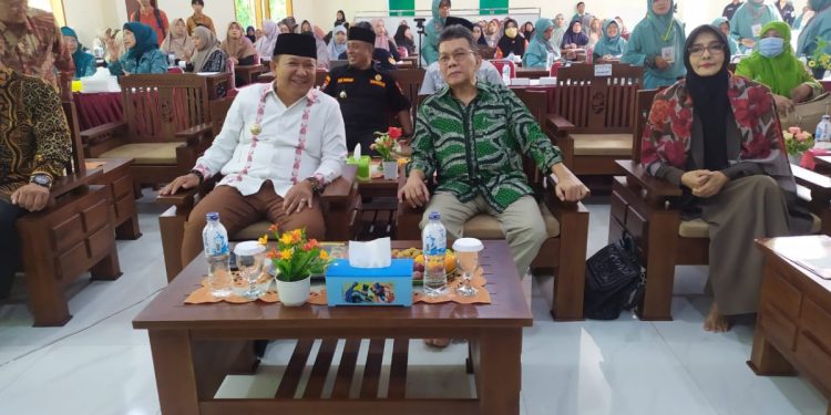 Ida Royani Keenan Nasution LDII Jember Parenting Skill