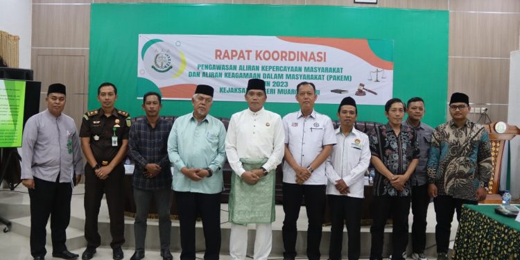 Ketua DPD LDII Kabupaten Muaro Jambi, Toyib beserta jajarannya menghadiri undangan Kepala Kejaksaan Negeri Kabupaten Muaro Jambi. Foto: LINES.