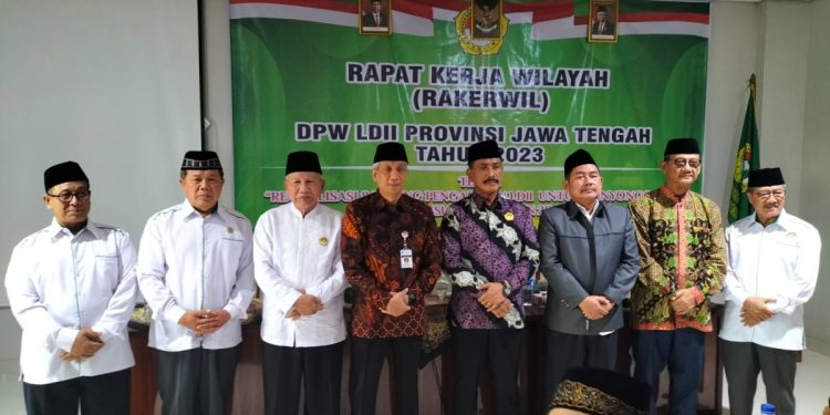 DPW LDII Jawa Tengah (Jateng) menghelat Rakerwil 2023 di Aula Generus Nusantara Boarding School (GNBS), Kendal, Jawa Tengah, pada Sabtu (16/12). Foto: LINES.