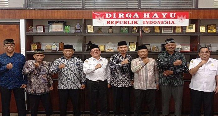 DPW LDII Kalimantan Barat (Kalbar) audiensi dengan Kepala Biro Kesejahteraan Rakyat Setda Kalimantan Barat pada Rabu (7/2). Foto: LINES.