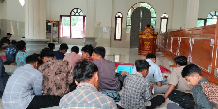 PC LDII Batang Cenaku mengadakan pengajian asrama liburan yang telah menjadi agenda rutin, setiap libur sekolah. Foto: LINES.