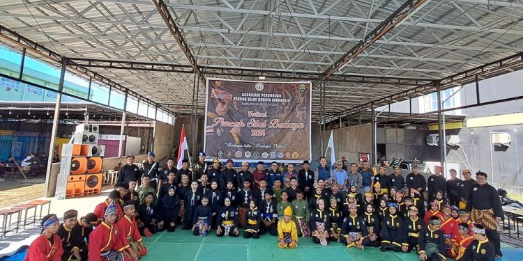 Tiga pesilat Persinas ASAD meraih Juara satu dan dua pada Festival Pencak Silat Budaya. Festival tersebut digelar oleh Asosiasi Perguruan Pencak Silat Budaya Seluruh Indonesia (APPSBI) Kabupaten Bulungan, Kalimantan Utara. Foto: LINES.
