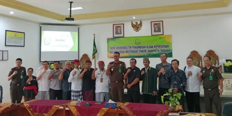Wakil Ketua DPD LDII Tabanan Imam Kambali menghadiri undangan Rapat Koordinasi Pengawasan Aliran Kepercayaan dan Keagamaan (Pakem) Kejaksaan Negeri (Kejari) Tabanan. Foto: LINES.