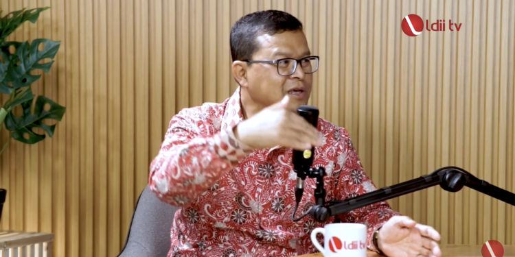 Epidemiolog Griffith University Australia, Dicky Budiman menjelaskan dari 800.000-an virus, WHO baru menemukan kurang dari satu persen virus. Foto: LINES.