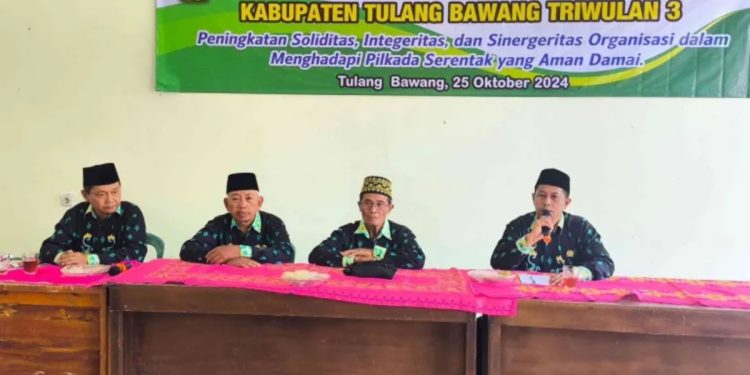 DPD LDII Tulang Bawang mengadakan rapat konsolidasi dengan seluruh pengurus Pimpinan Cabang (PC) LDII di wilayah Tulang Bawang, Lampung, pada Jumat (25/10). Foto: LINES
