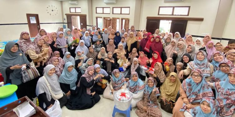 PC LDII Ciputat mengadakan kegiatan memasak bertema “Kreasi Mengolah Bahan Labu Kuning” pada Minggu (17/11). Foto: LINES