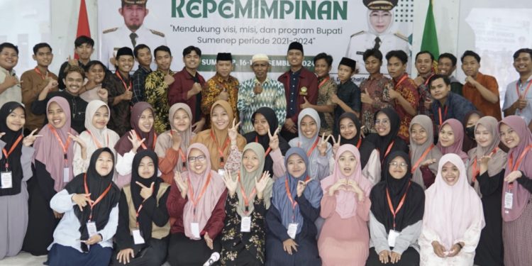 Sebanyak 50 generasi muda LDII dari Pengurus Cabang (PC) dan Pengurus Anak Cabang (PAC) yang berada di bawah DPD LDII Kabupaten Sumenep mengikuti Diklat Kader Kepemimpinan Pemuda. Foto: LINES