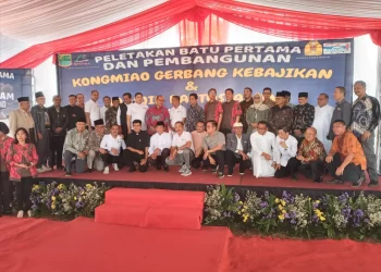 Ponpes Sumber Barokah Hadiri Seremoni Pembangunan Rumah Ibadah di Kampung Kerukunan Resinda