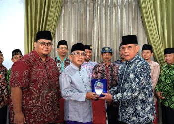 Pengasuh Ponpes Sunan Ngerang Nahjatus Sholihin Kunjungi Ponpes Al Ubaidah