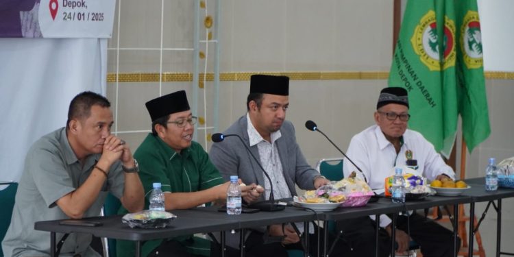 Anggota DPRD Jawa Barat sekaligus Ketua DPD Golkar Kota Depok, Farabi A. Rafiq sosialisasi Peraturan Daerah (Perda) Nomor 5 Tahun 2023 tentang Optimalisasi Penyelenggaraan Perlindungan Tenaga Kerja dengan Jamsostek. Foto: LINES.