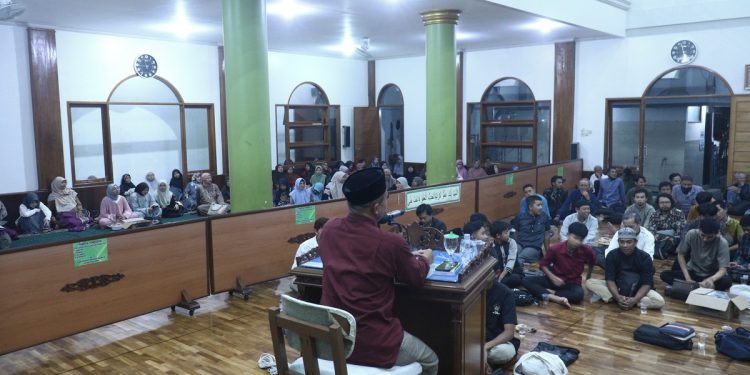 Kantor Urusan Agama (KUA) Kecamatan Margaasih, Kabupaten Bandung menggelar Sosialisasi Undang-Undang Perkawinan. Foto: LINES.