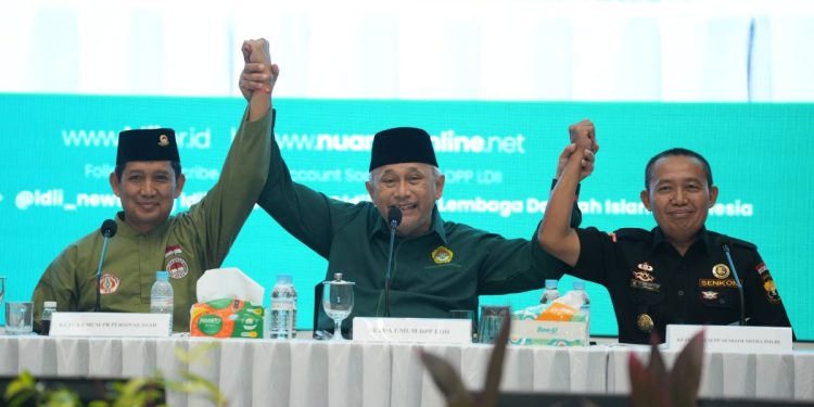 Ketua Umum DPP LDII KH Chriswanto Santoso menyampaikan, nota kesepahaman LDII, Senkom Mitra Polri dan Persinas ASAD ditekankan sebagai kolaborasi untuk menyukseskan Asta Cita. Foto: LINES.
