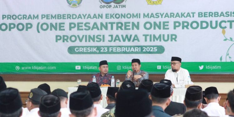 Biro Ekonomi dan Pemberdayaan Masyarakat (EPM) DPW LDII Jawa Timur menggelar sosialisasi program One Pesantren One Product (OPOP) di Gedung DPD LDII Gresik. Foto: LINES.