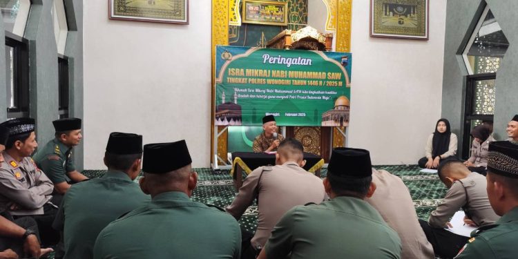 Kepolisian Resor (Polres) Wonogiri menggelar pengajian di Masjid Al-Ma'ruf di lingkungan kantor Polres Wonogiri. Foto: LINES.