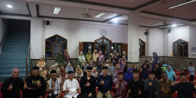 Safari Ramadan DPRD Bandung di Masjid Sabilul Muttaqiin, PC LDII Kecamatan Buah Batu., Bandung. Foto: LINES.