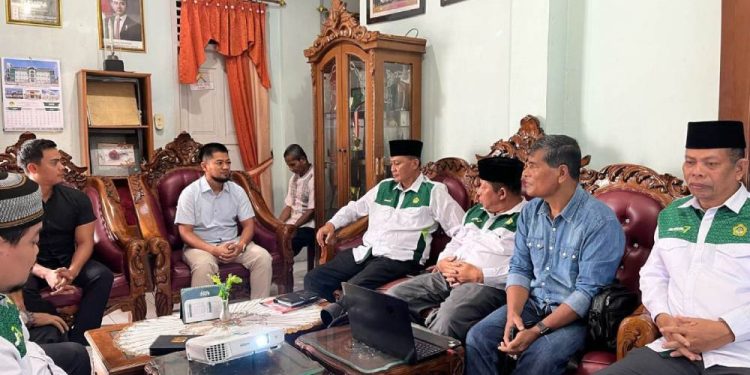 Detasemen Khusus (Densus) 88 Anti Teror Polri Satuan Tugas Wilayah (Satgaswil) Riau melakukan kunjungan kerja ke Sekretariat DPW LDII Riau. Foto: LINES.