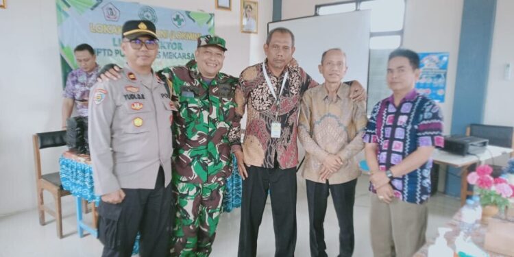 Dinas Kesehatan Barito Kuala menggelar program Cek Kesehatan Gratis di Kecamatan Mekarsari pada Kamis (22/5). Foto: LINES.