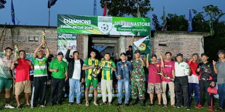 PAC LDII Dukuh menyelenggarakan “Syawalan Cup III”, sebuah turnamen sepak bola yang menjadi ajang silaturahim antar remaja masjid. Foto: LINES.