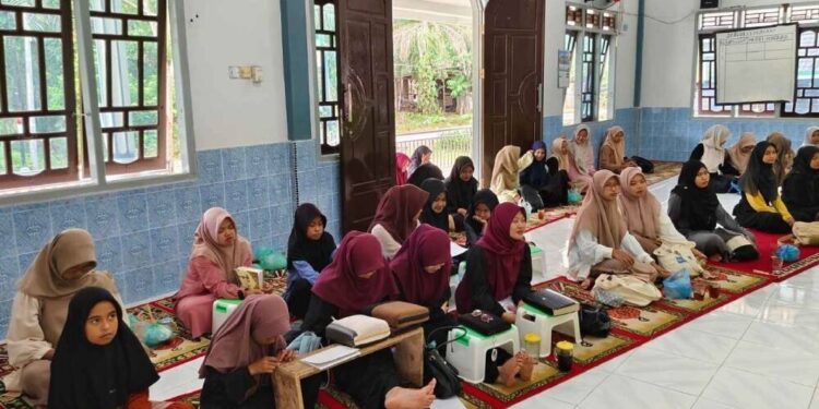 PC LDII Kecamatan Padang Laweh menggelar pengajian remaja bertema “Muda, Profesional Religius”. Foto: LINES.