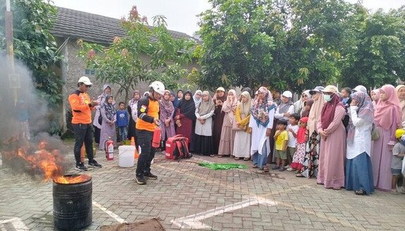 PC LDII Kecamatan Setu menggandeng Sentra Komunikasi (Senkom) Mitra Polri Kecamatan Setu. Foto: LINES.