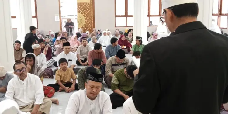 DPD LDII Kabupaten Luwu Timur menghelat salat Idul Adha 1446 H di Masjid Al Fattah Desa Nikkel, Luwu Timur, Sulawesi Selatan pada Jumat (6/6). Foto: LINES