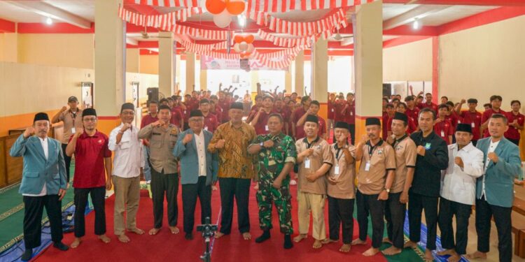 Camat Karanganyar, Sutarmo, hadir membuka kegiatan di hadapan para peserta CAI 2025. Foto: LINES.
