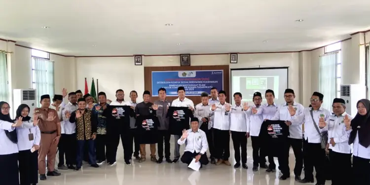 Kementerian Agama Kabupaten Pasangkayu menggelar Focus Group Discussion (FGD) bertema "Deteksi Dini Konflik Sosial Berdimensi Keagamaan". Foto: LINES