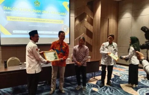 Kantor Kementerian Agama Kabupaten Kulon Progo menggelar Dialog Kerukunan Umat Beragama 2025 di Hotel Morazen, Temon, Kulon Progo. Foto: LINES