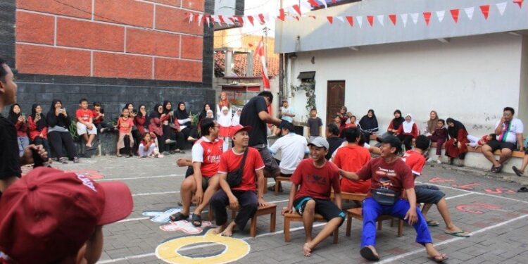 PAC LDII Tajur turut meramaikan HUT RI ke 80 dengan berbagai macam perlombaan. Foto: LINES.