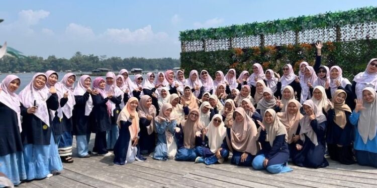 DPD LDII Kabupaten Bandung menggelar Workshop Regenerasi Perempuan di Saung Pangaisan, Batujajar, Kabupaten Bandung. Foto: LINES.