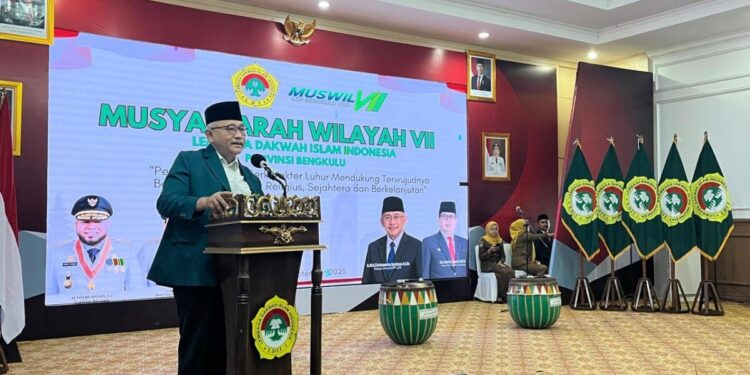 Ketua Umum DPP LDII, KH Chriswanto Santoso, menekankan bahwa Muswil adalah agenda wajib organisasi. Foto: LINES.