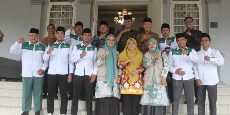 DPD LDII Kabupaten Siak audiensi dengan Bupati Siak, Afni Z, di rumah dinas pada Kamis (4/9). Foto: LINES