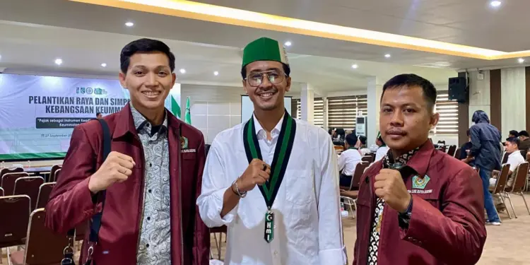 Pengurus Himpunan Mahasiswa Islam (HMI) Cabang Kediri Masa Juang 2025–2026 resmi dilantik pada Sabtu (27/9) di Ruang Joyoboyo, Balai Kota Kediri. Foto: LINES