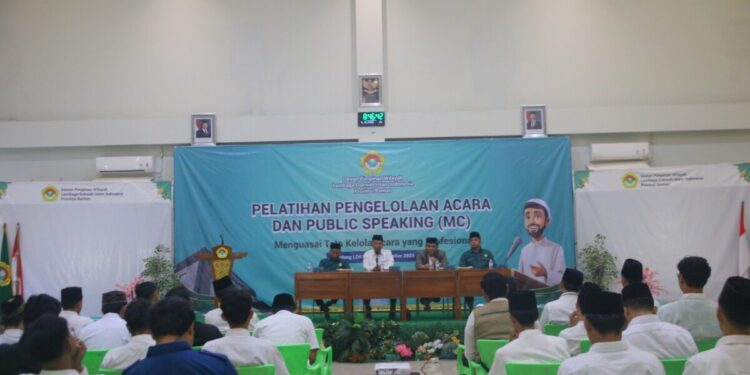 DPW LDII Provinsi Banten menggelar “Pelatihan Pengelolaan Acara dan Public Speaking”. Foto: LINES.