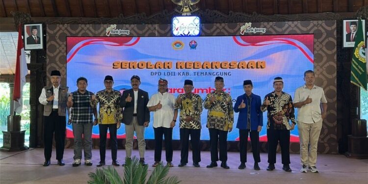 DPD LDII Kabupaten Temanggung menggelar kegiatan Sekolah Kebangsaan Jilid II pada Minggu (21/9). Foto: LINES.