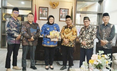 Pengurus DPD LDII Tangerang audiensi dengan Wakil Bupati Tangerang, Intan Nurul Hikmah di kantor Wakil Bupati Tangerang. Foto: LINES.