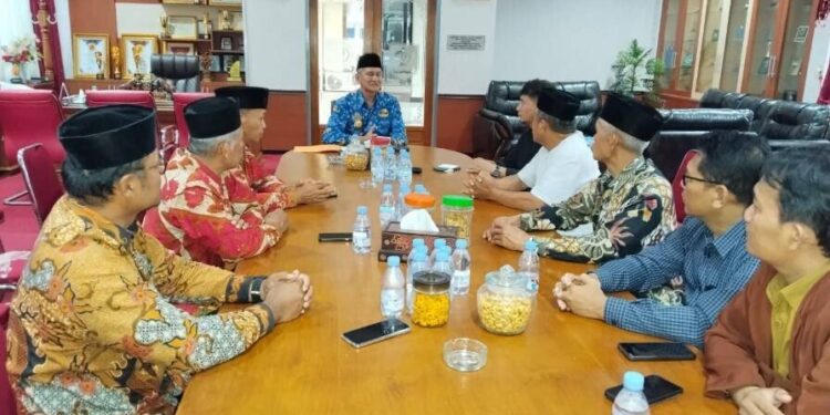 DPD LDII Wonogiri menemui Bupati Wonogiri Setyo Sukarno di Rumah Dinas Bupati. Foto: LINES.