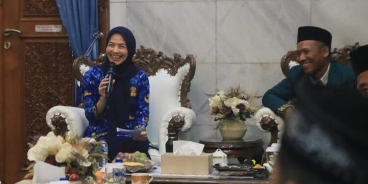DPD LDII Kabupaten Serang audiensi dengan Bupati Serang Ratu Rachmatuzakiyah, di Pendopo Setda Kabupaten Serang, pada Senin (17/11). Foto: LINES