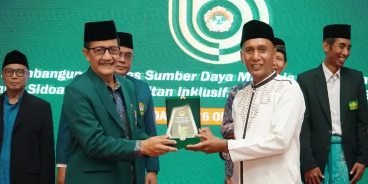 Asisten II Pemerintah Kabupaten Sidoarjo, Mahmud mengapresiasi kontribusi nyata DPD LDII Sidoarjo untuk pembangunan daerah. Foto: LINES