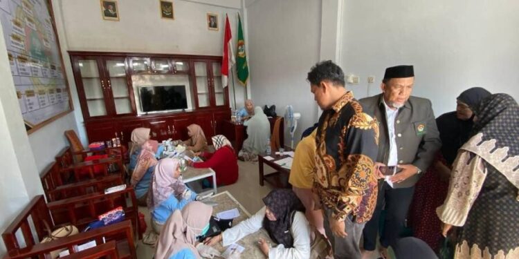 DPD LDII Luwu Utara bekerja sama dengan Dinas Kesehatan Kabupaten Luwu Utara menggelar Cek Kesehatan Gratis. Foto: LINES.