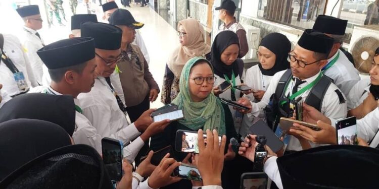 Anggota Amirul Hajj Perempuan 2023–2024, Alissa Wahid, menilai konsep haji ramah perempuan merupakan kebutuhan mendesak dalam penyelenggaraan haji. Foto: LINES.