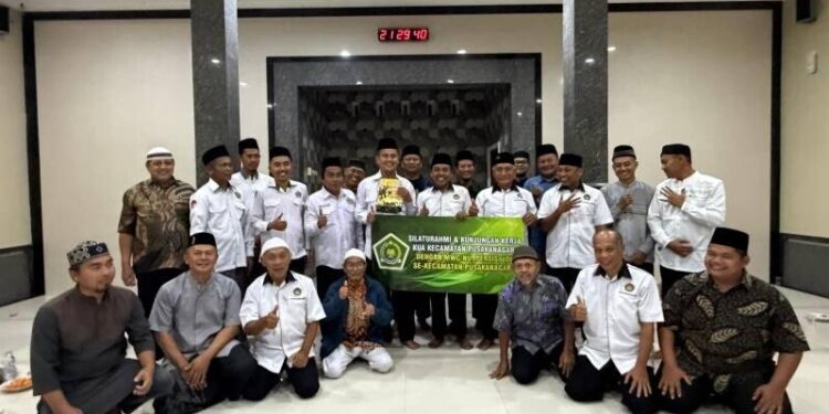 Kantor Urusan Agama (KUA) Kecamatan Pusakanagara melakukan kunjungan kerja dan silaturahim ke PC LDII Kecamatan Pusakanagara. Foto: LINES.