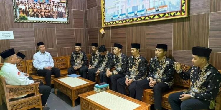 DPD LDII Tulang Bawang silaturahim dengan Kepala Kantor Kementerian Agama Kabupaten Tulang Bawang Johan Yusuf. Foto: LINES.