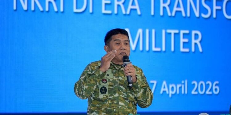 Kepala Bidang Psikologi Mabes TNI, Kolonel Laut Amir pada Selasa (7/4) berbicara dihadapan peserta Munas X LDII. Foto: LINES.